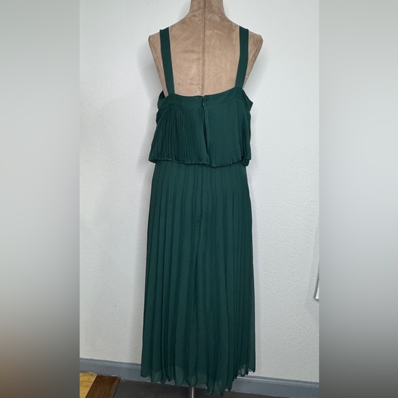 ASOS Green Pleated Maxi Dress - Picture 3 of 8